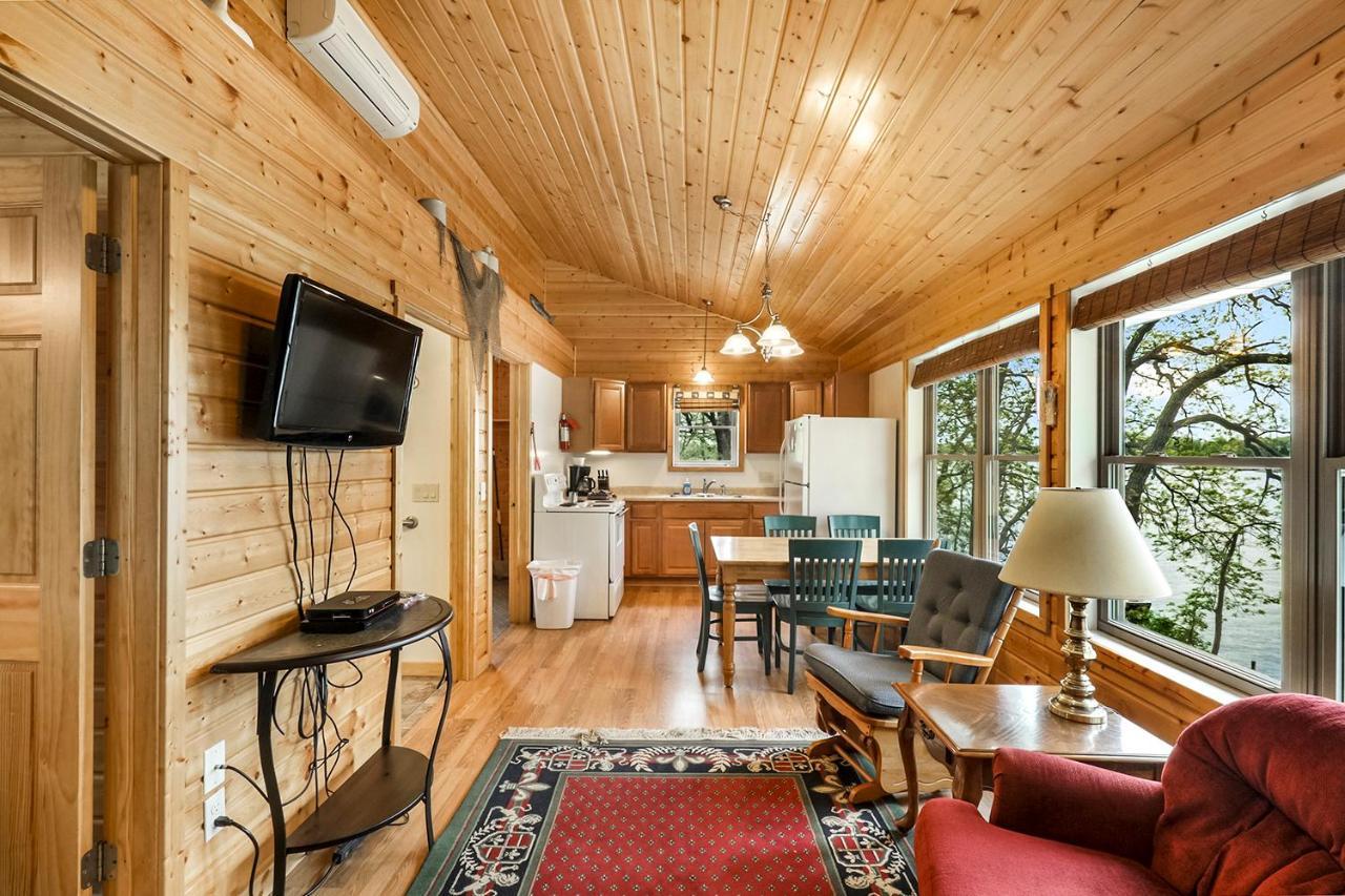 Swan Lake Resort & Campground Fergus Falls 外观 照片