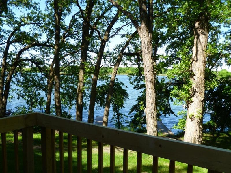 Swan Lake Resort & Campground Fergus Falls 外观 照片