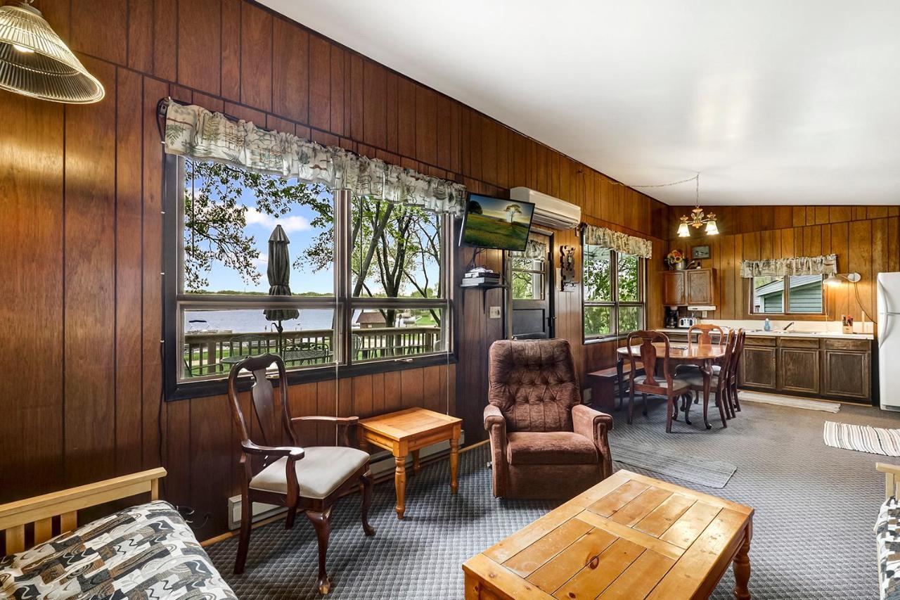Swan Lake Resort & Campground Fergus Falls 外观 照片